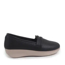 fausto Women Round-Toe Slip-On Shoes image 1