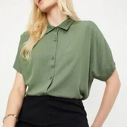 max Spread Collar Shirt with Short Sleeves-picture-39