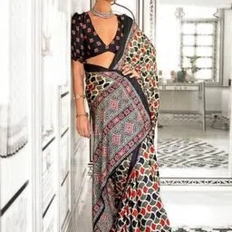 ri-wah Women Geometric Print Saree with Contrast Border-picture-42