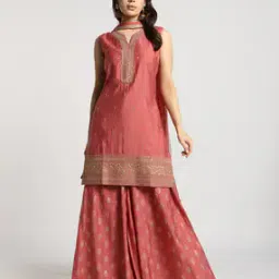 Embroidered Kurta Suit Set-image-23
