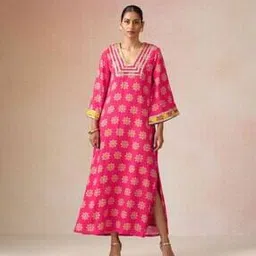 truebrowns Women Floral Print Shirt Dress with Side Slit-picture-15