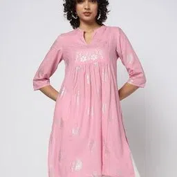 Women Floral Print Straight Kurta-image-52