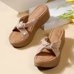 valiosaa Women Platforms with Synthetic upper-picture-26