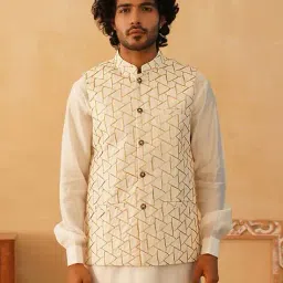 jompers Men Self-design Nehru jacket image 1