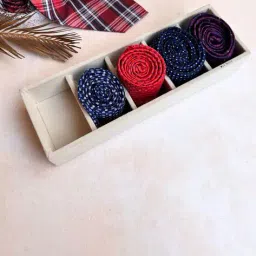 la trove 5 Slot Tie Organizer Tray image 1