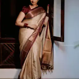 zikaraa Women Checked Kanjeevaram Silk Saree-picture-32