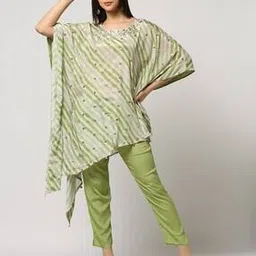 svrnaa by azorte Fusion Wear Set with Embellished Asymmetric Hem-picture-33
