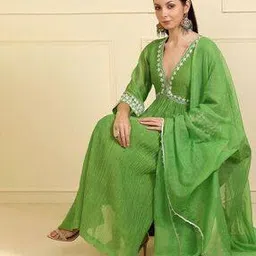 svaraa Women Embroidered Anarkali Kurta Set-picture-20