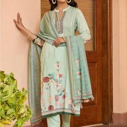 women plus Women Embroidered Straight Kurta Set with Dupatta-picture-27