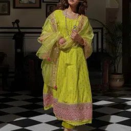 fashor Women Embellished Anarkali Kurta Set with Dupatta image 1