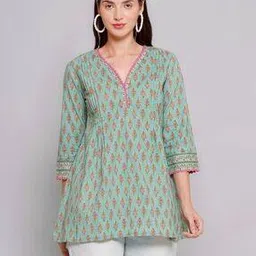 nishabd Floral Top-picture-12