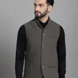 even Men Tailored Fit Waistcoat with Inserted Pockets-picture-13