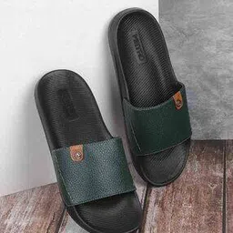 metro Men Textured Slides with Metal Accent-picture-14