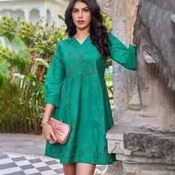 peach piper Women Embroidered Straight Tunic-picture-22