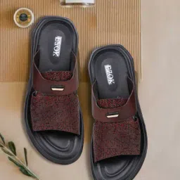 ezok Men Sandals with Leather Upper image 1