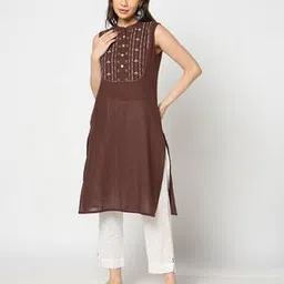 Women Embroidered Yoke Straight Kurta-image-17