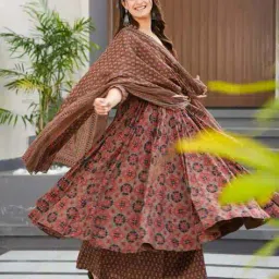 wedani Women Floral Anarkali Kurta Set image 1