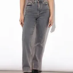 only Women Heavily Washed High-Rise Straight Jeans-picture-32
