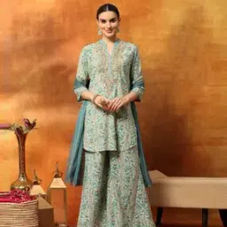 Women Embroidery Kurta Set-image-12