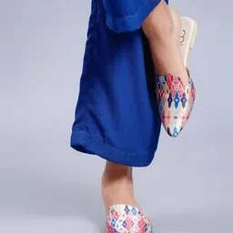 glam story Women Geometric Print Slip-On Mules-picture-46