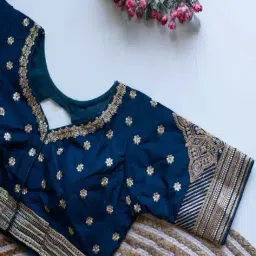 kalapati V-Neck Front Open Blouse image 1