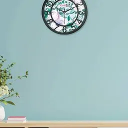 random Leaf Print Round Shaped Wall Clock-picture-50
