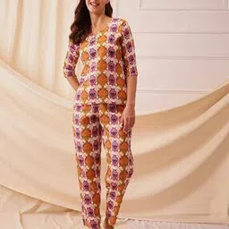 clovia Women Printed Top & Pyjamas Nightwear Set-picture-44