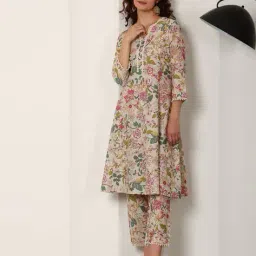 Women Floral Print A-Line Kurta & Pants Set image 1