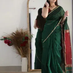 zikaraa Women Woven Saree with Contrast Border image 1