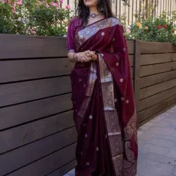 svaraa Women Floral Woven Saree with Zari Border image 1