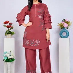 Kaftanize Embroidered Thread Ruffle Tier Sleeves Tunic Set-picture-40