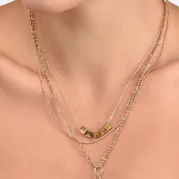 AMI Women Gold-Toned Gold-Plated 3-Layered Minimal Chain with Stud Earrings image 4