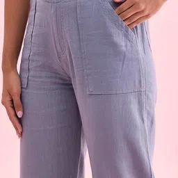 go colors Women Mid Rise Linen Cargo Pants image 4