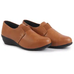 fausto Women Formal Pull-On Shoes image 4