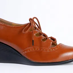 marc loire Lace-Up Heeled Shoes with Cutout image 5