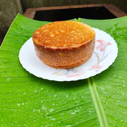 CRECTA FOODS - Saffron Elaichi Chhenapoda | Chhenapoda is an iconic desert of Odisha & delicious Chhena based sweet | Its delivered from Bhubaneswar Odisha | 1 Kg image 1