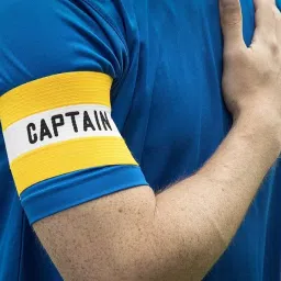 Canbee Captain Armband Muti Random Color Pack of 1 (Model 2) image 1