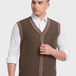 ColorPlus V-Neck Sleeveless Sweater Vest-picture-19