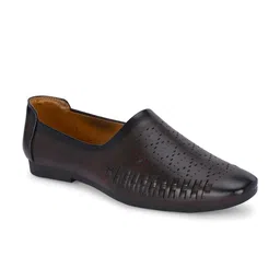 SERVER Men Perforations Round Toe Lightweight Loafers image 4