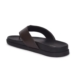 Bata Men Rubber Thong Flip-Flops image 3