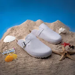 GRIFFIN Men Round Toe Clogs image 1