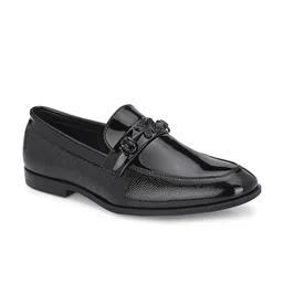 INVICTUS Men Textured Formal Horsebit Loafers image 5