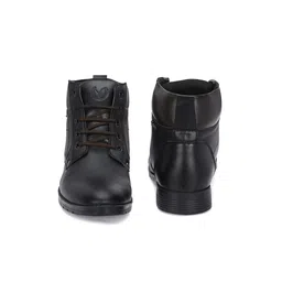 Vellinto Men Textured Round Toe Casual Boots image 3