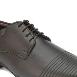 INVICTUS Men Brown Striped Formal Derbys image 5