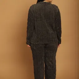 TAG 7 Plus Size Round Neck Night Suit image 5