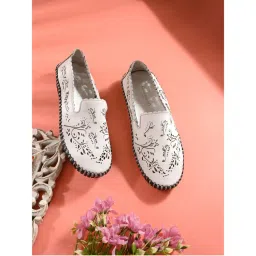 CARLO ROMANO Women Genuine Leather Textured Loafers White-image-30