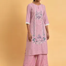 W Floral Printed Keyhole Neck Gotta Patti Straight Kurta-picture-22
