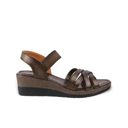 Catwalk Textured Open Toe Flatform Heels image 5