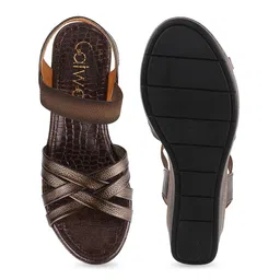 Catwalk Textured Open Toe Flatform Heels image 4