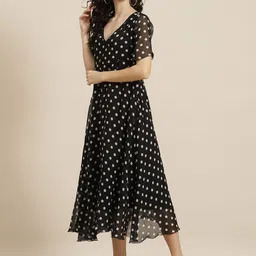 Qurvii Black Georgette A-Line Midi Dress image 3